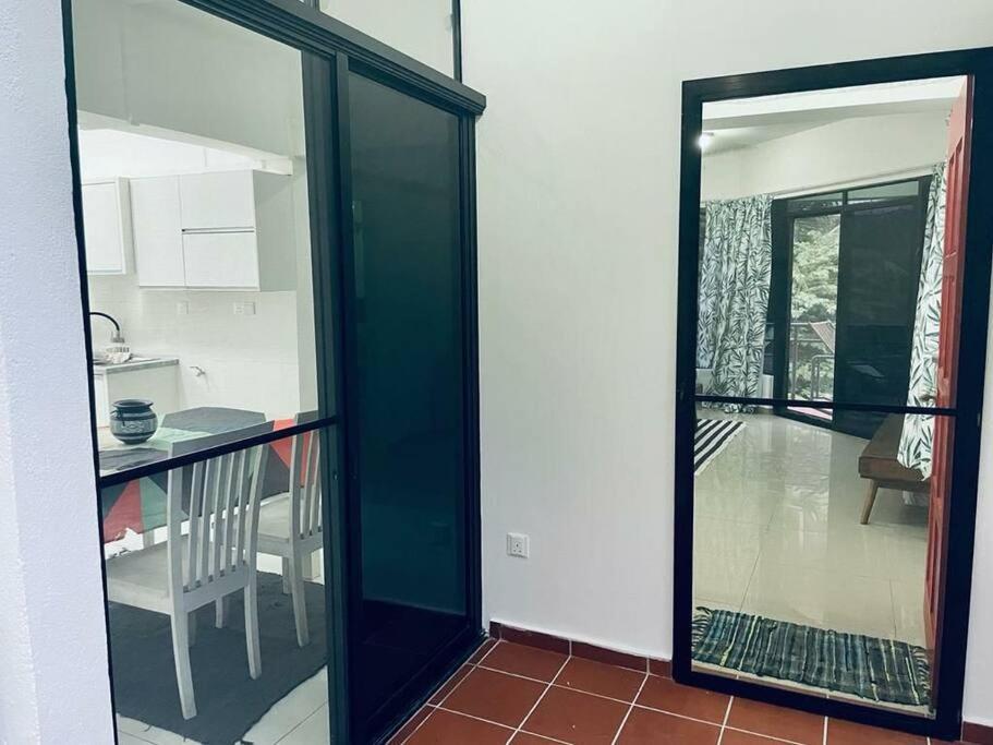 Kk Jungle Hideaway Lovely Apartment 5 Mins Walk To Town Κότα Κιναμπαλού Εξωτερικό φωτογραφία